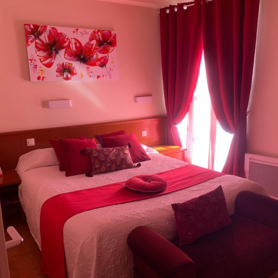 Auberge Du Cheval Blanc Beaumont-Pied-de-Boeuf  ภายนอก รูปภาพ