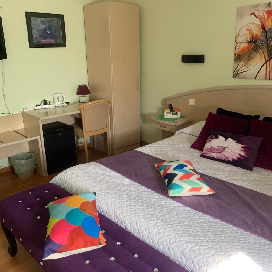 Auberge Du Cheval Blanc Beaumont-Pied-de-Boeuf  ภายนอก รูปภาพ