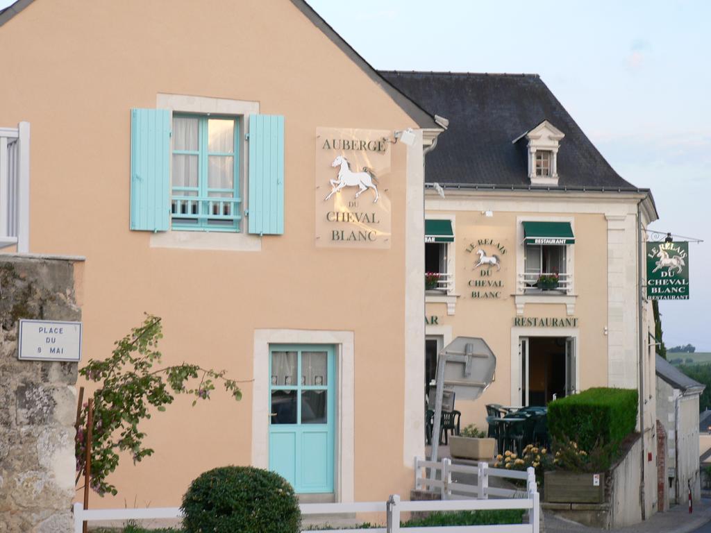 Auberge Du Cheval Blanc Beaumont-Pied-de-Boeuf  ภายนอก รูปภาพ